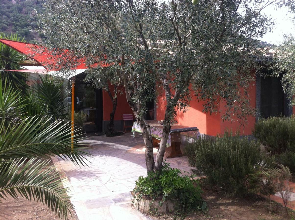 Cuntarati Nature Tourism - Simeto Etna Bronte Exterior photo